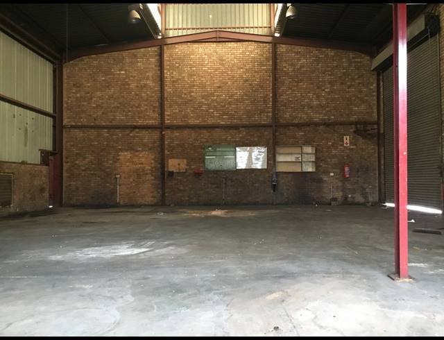 2,400M² FACTORY FOR SALE IN WADEVILLE